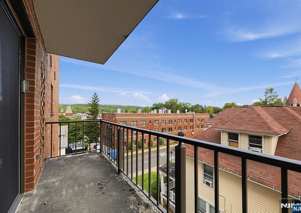 1st image of 18 Prospect Street