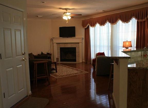 4th image of 10013 Planters Woods Dr