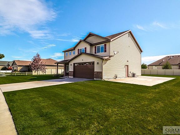4th image of 3116 N Tage Ave