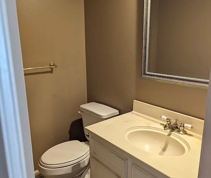 8 Lisa Ct — Photo 12