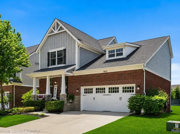 28519 Cottage Ln, New Hudson, MI 48165
