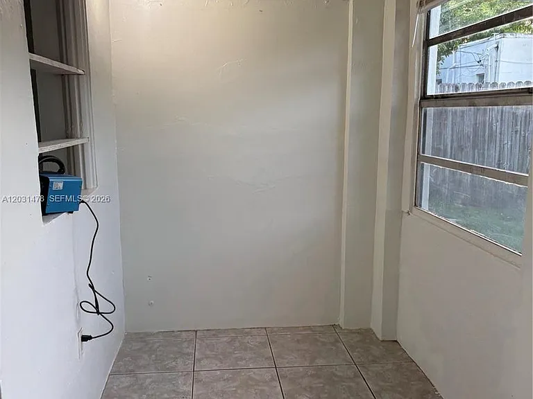 1806 Funston St — Photo 15