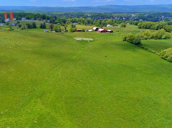 188 Ridge Ave, Rural Retreat, VA 24368
