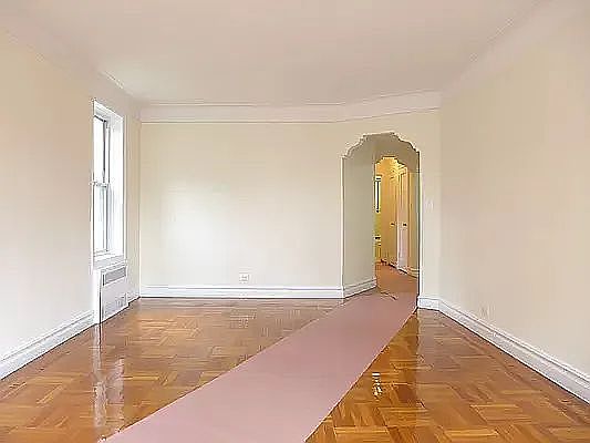1st image of 2828 Kings Hwy APT G1