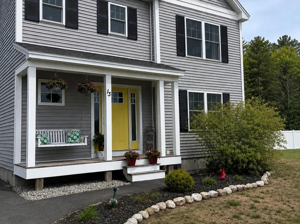13 Champagne Lane, Lisbon, ME 04250