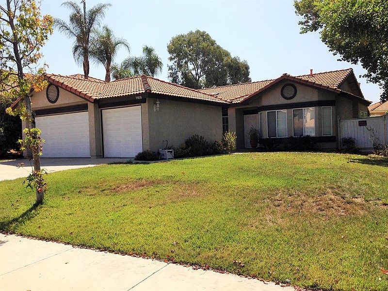 1st image of 39830 Highbury Dr