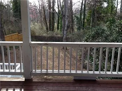 3 bed, 3.5 bath, 1212 sqft, $2,500 — Photo 4