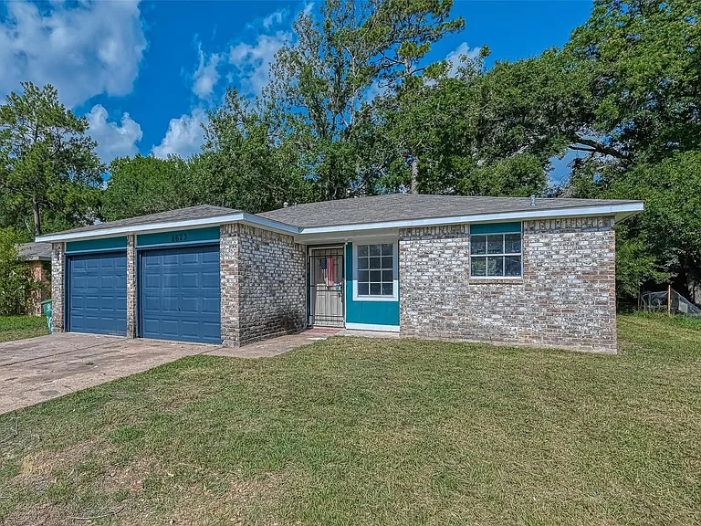 8623 Valley Forest Dr — Photo 5