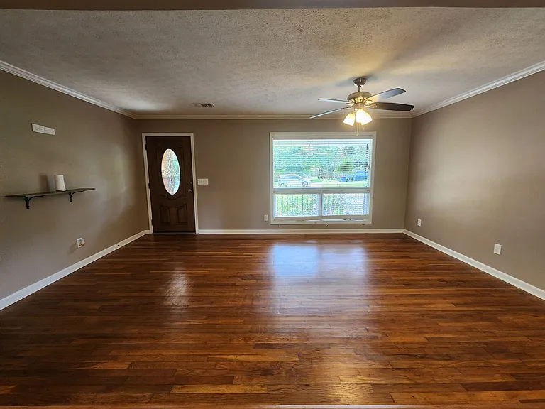 7527 Melinda Dr — Photo 11