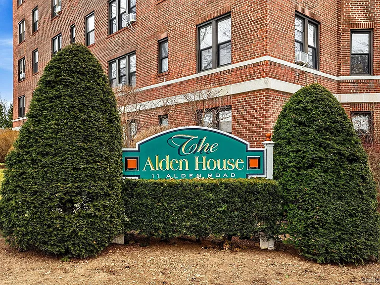 11 Alden Rd #1M — Photo 24