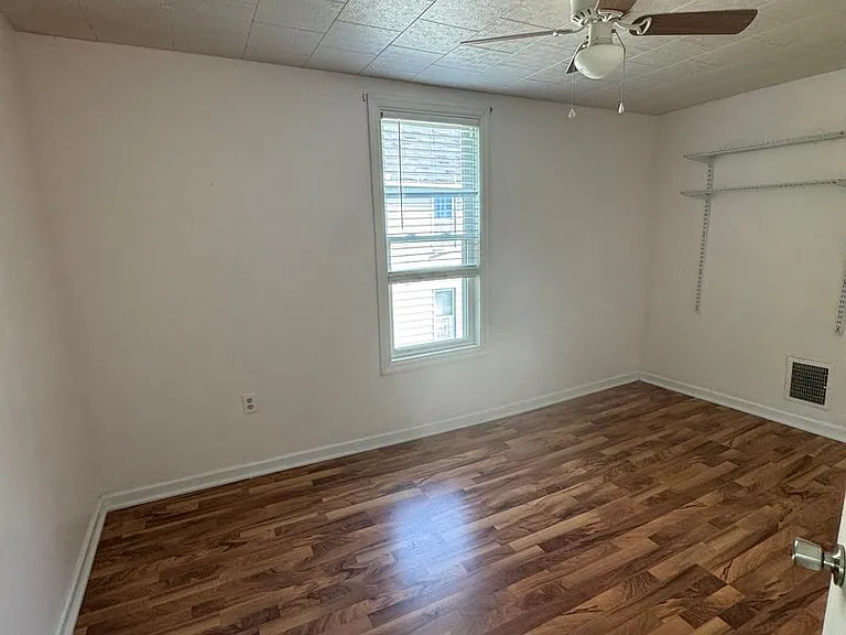 1316 Huron Ave — Photo 4
