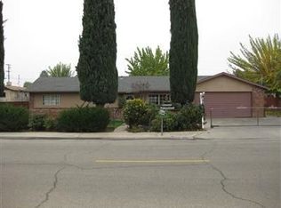 13555 E Bulah Ave, Parlier, CA 93648