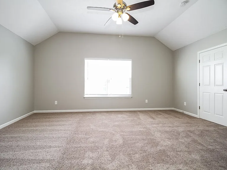 2215 New Port Dr — Photo 12