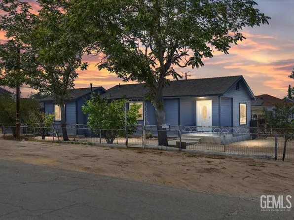 801 Fillmore St, Taft, CA 93268