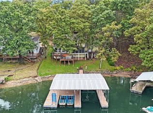 34 Old Erie Rd, Lake Ozark, MO 65049