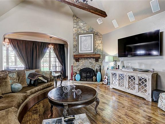 5th image of 9001 NW 148th Pl