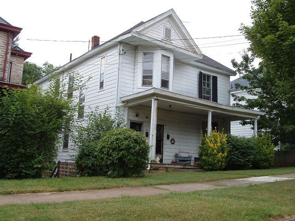 1st image of 48 Easton Ave APT B