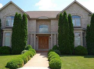 636 Shawnee Park Dr, Springfield, OH 45506