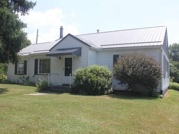 1071 Oak Ln, Linesville, PA 16424