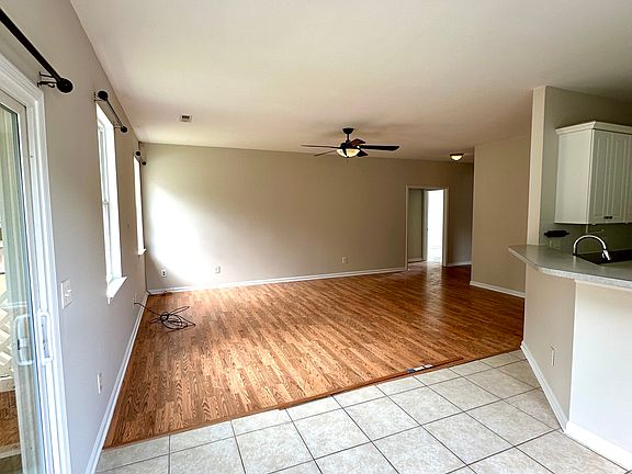 4th image of 313 Coralstone Ct