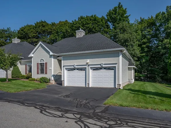 30 Holly Ln #30, Dracut, MA 01826
