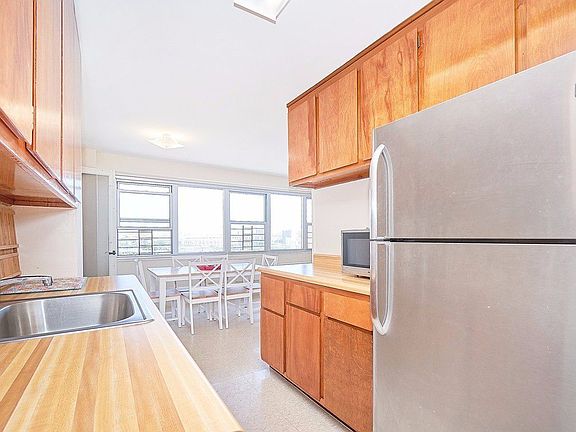 4th image of 101 W 147th St APT 15D