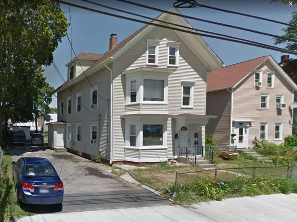 26 Pearl St #2, Attleboro, MA 02703