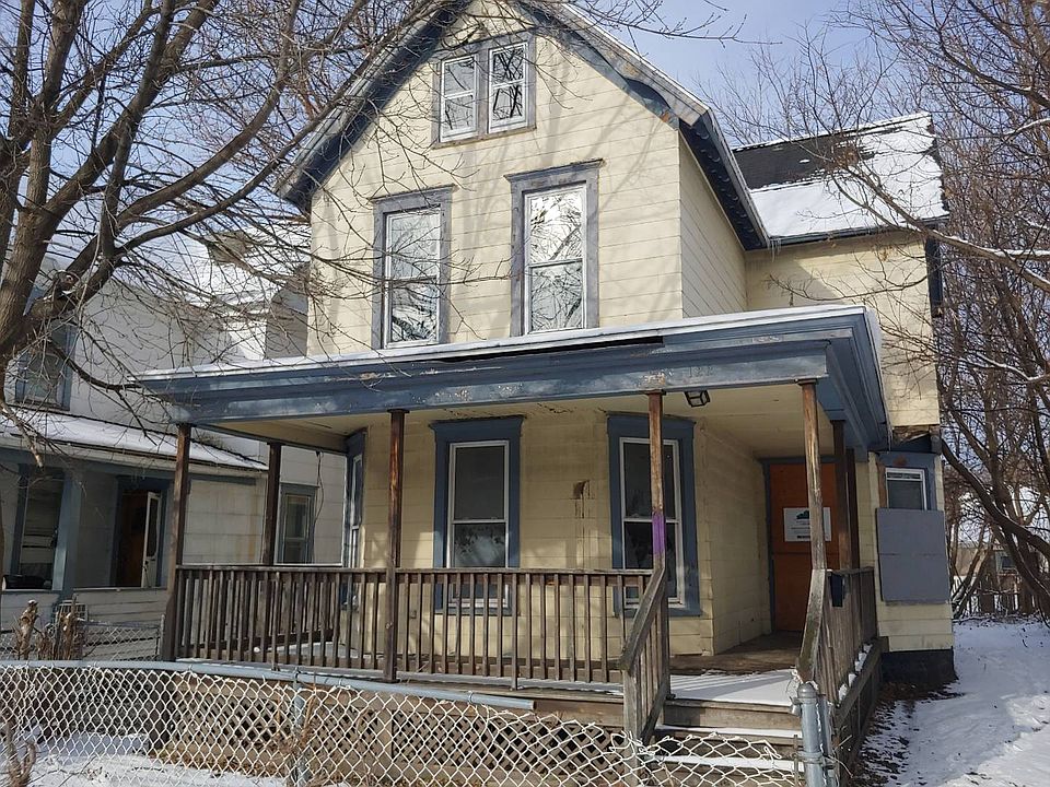 1st image of 122 W Newell St