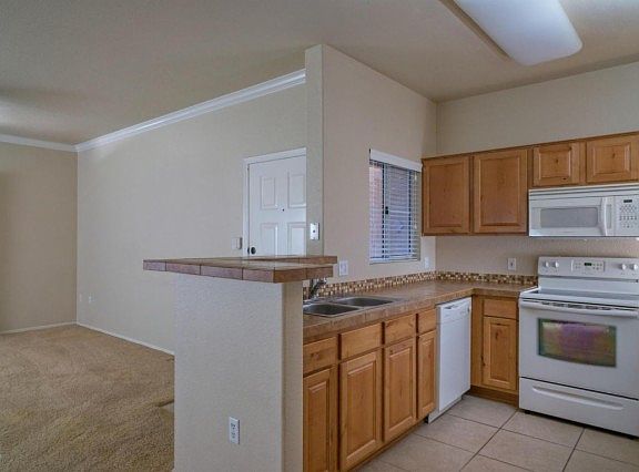 3rd image of 7050 E Sunrise Dr