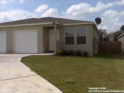 11206 Center Point Rd — Photo 1