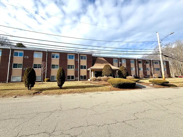 15 Willis St APT 4, Framingham, MA 01702