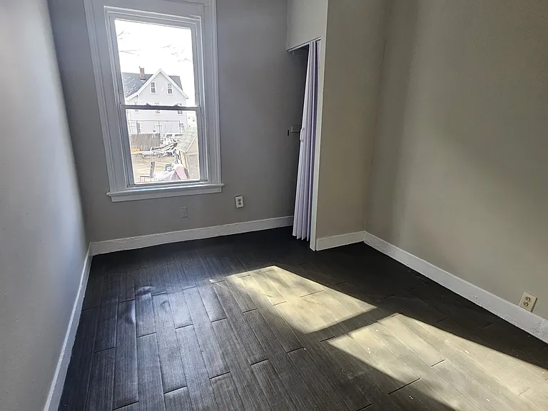 32 Bright St #1A — Photo 7
