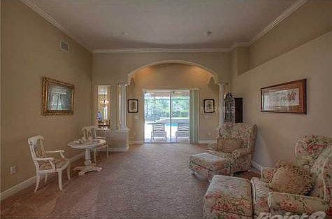 4th image of 6613 Thornton Palms Dr