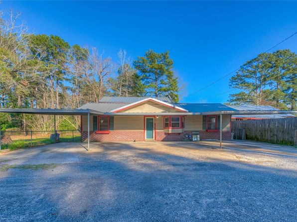1310 Young St, Jasper, TX 75951