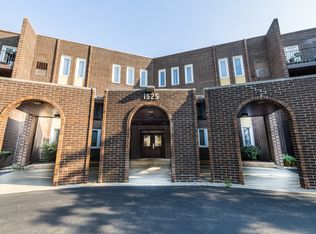 1525 Sander Ct APT 103, Wheeling, IL 60090