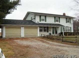 7021 Walsh Rd, Ellis Grove, IL 62241