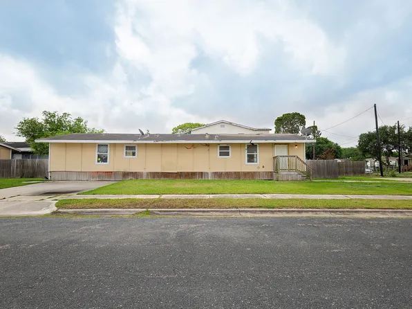 1802 16th St #A & B, Corpus Christi, TX 78404