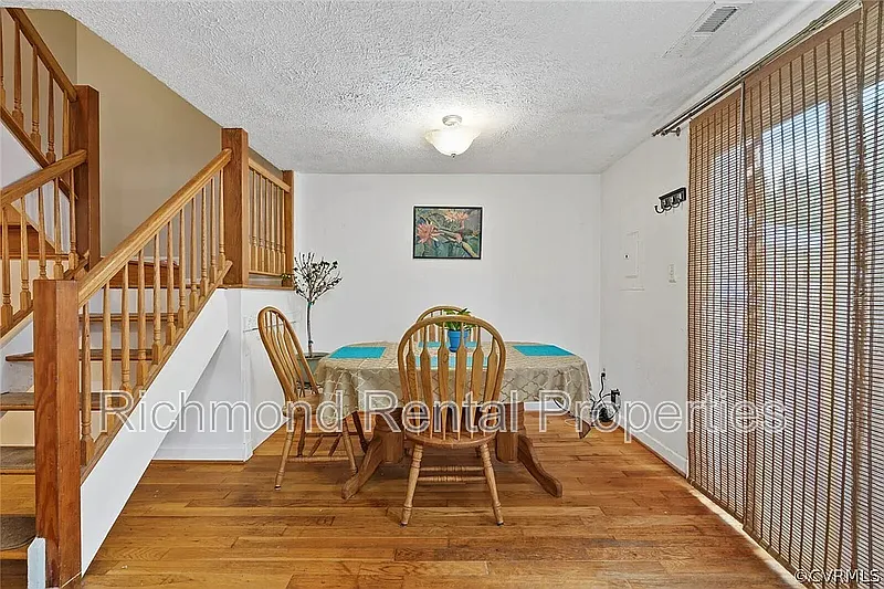 3 bed, 1.5 bath, 1120 sqft, $1,995 — Photo 3