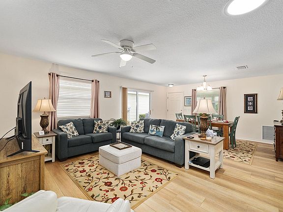 3rd image of 3442 Alwyne Ave