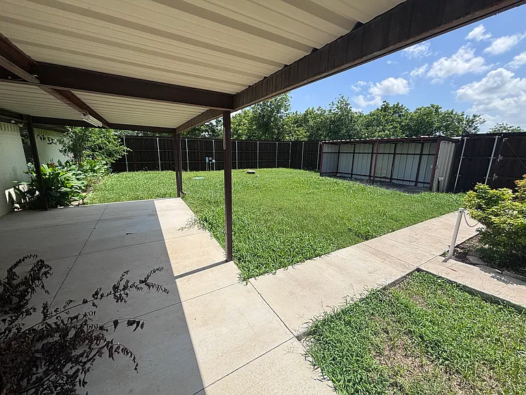 2533 Branch Creek Rd — Photo 10