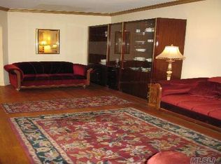 6025 60th Ave, Maspeth, NY 11378