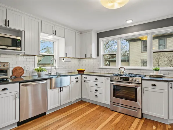 625 S Madison St, Stoughton, WI 53589
