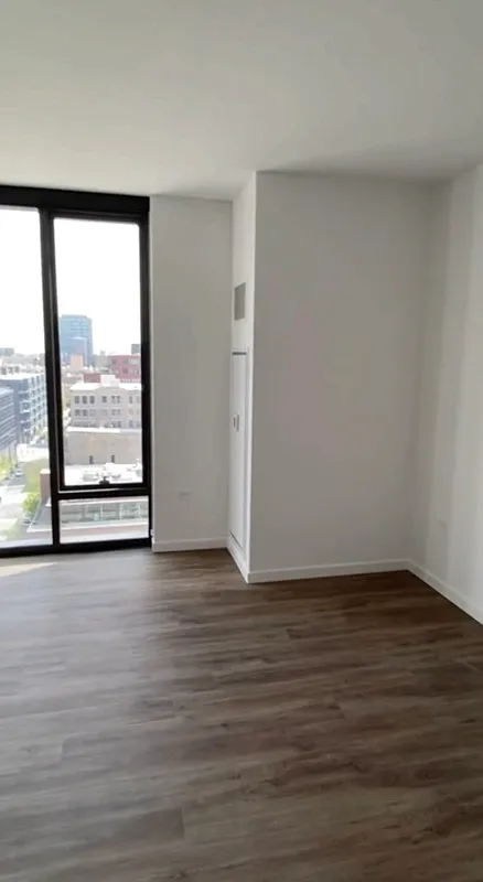 Studio, 1.0 bath, 450 sqft, $2,140 — Photo 3