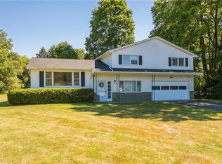 153 Keyel Dr, Rochester, NY 14625