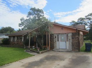 4030 Charles St, Moss Point, MS 39563