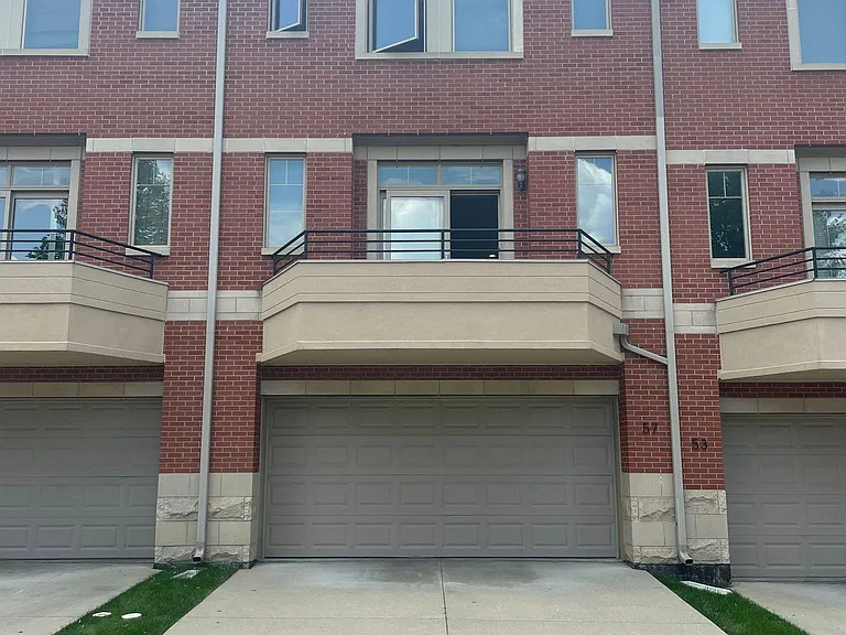 57 Northfield Ter — Photo 21