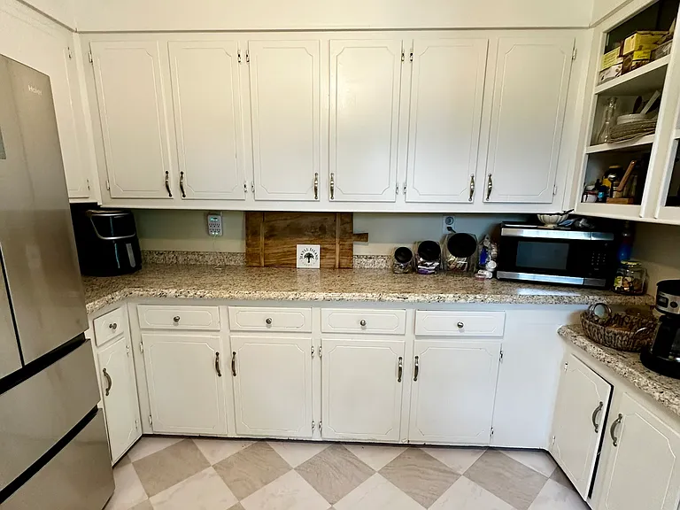 3612 Morse Ave — Photo 9