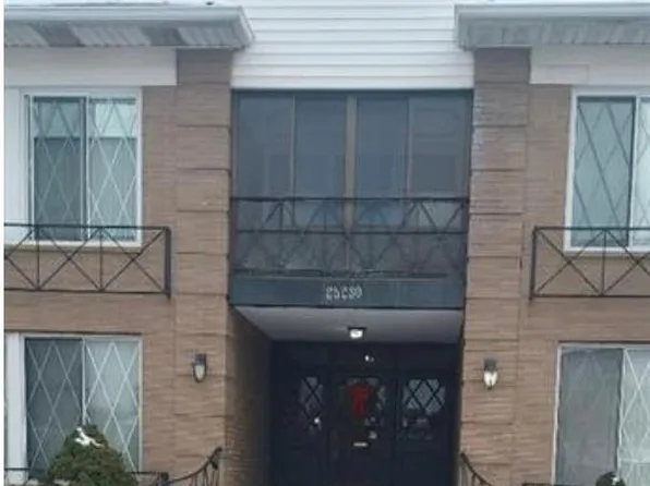 25230 Southfield Rd APT 205, Southfield, MI 48075