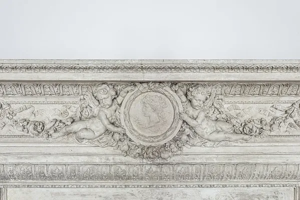 Rented by Compass | media 24