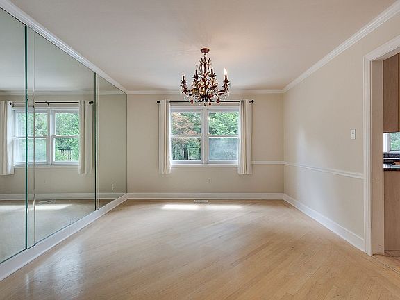 5th image of 1303 Clayborne House Ct